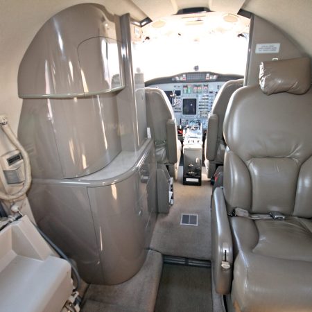 322GT Front Seat Cockpit